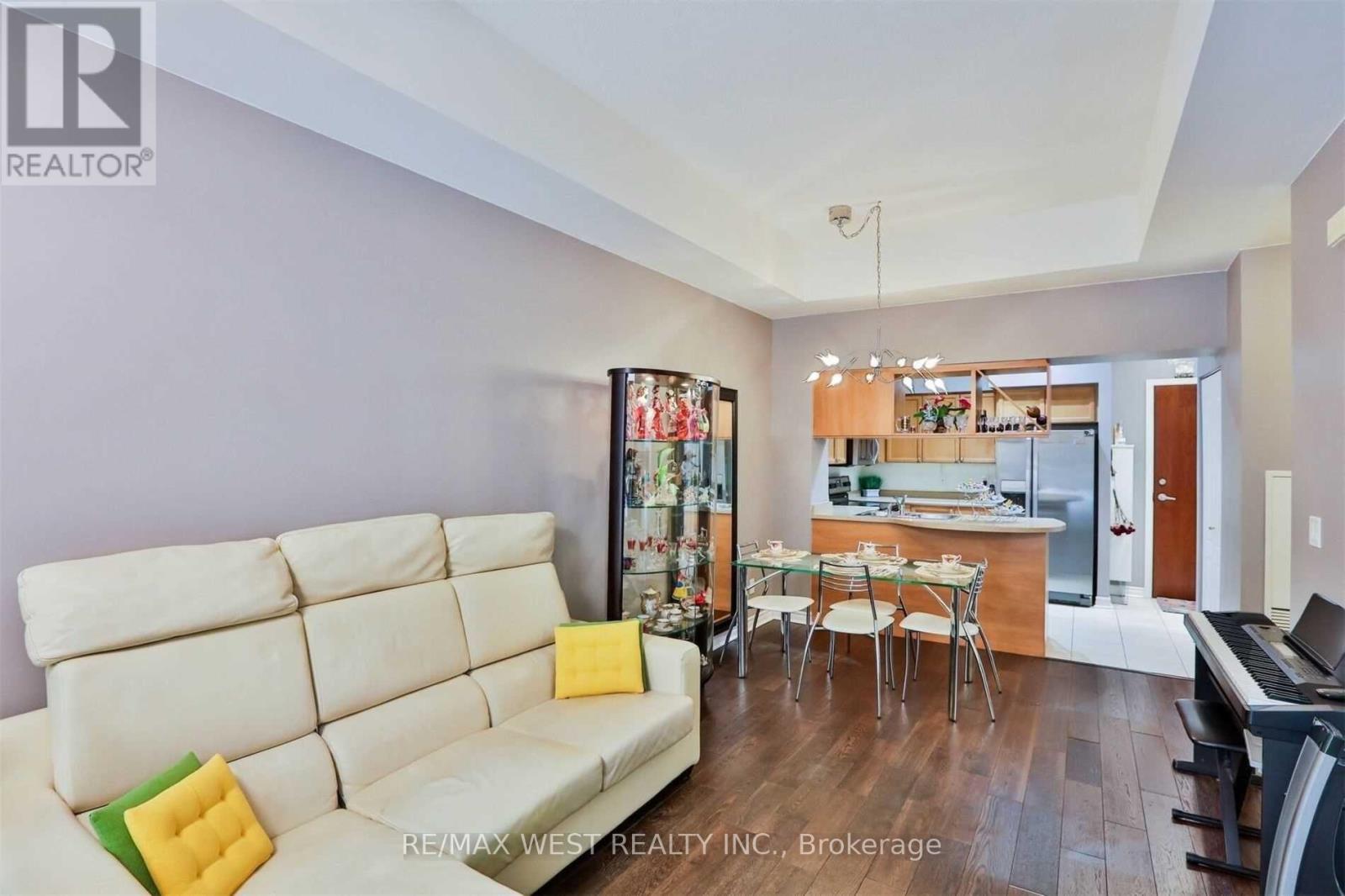 GV-108 - 330 PRINCESS ROYAL DRIVE, Mississauga (City Centre) — photo 4