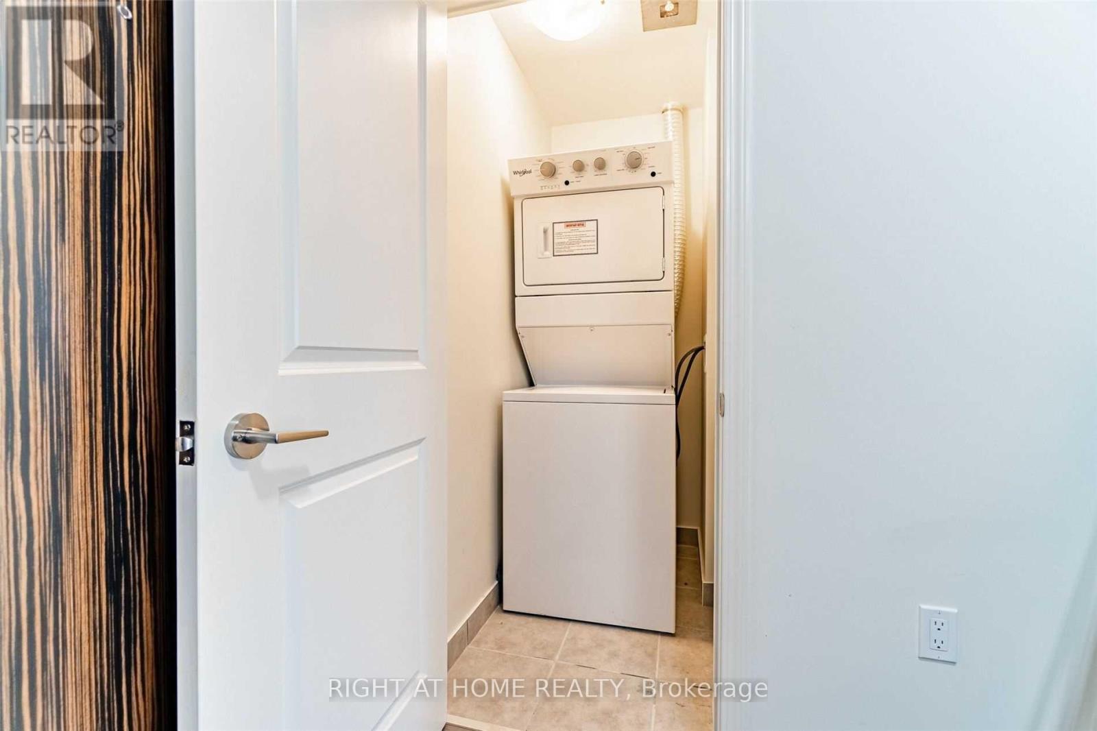#512 349 RATHBURN ROAD W - Image 25