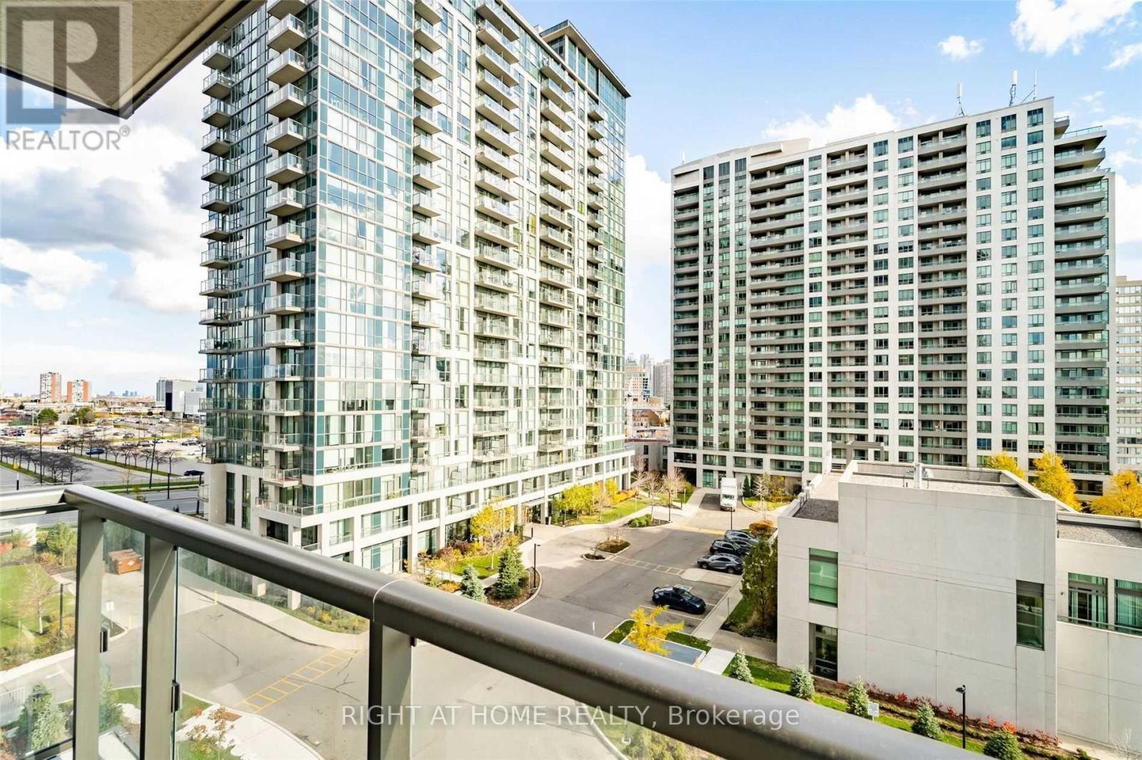 #512 349 RATHBURN ROAD W - Image 33