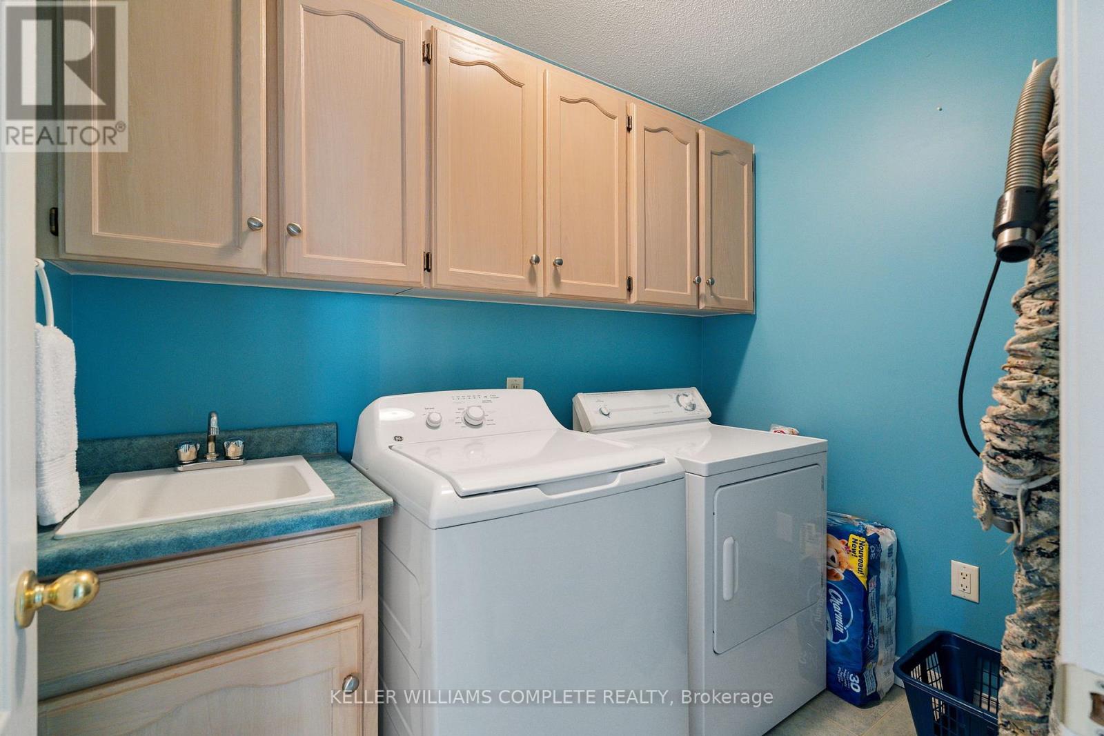 #10 85 EDGEWATER DRIVE - Image 25