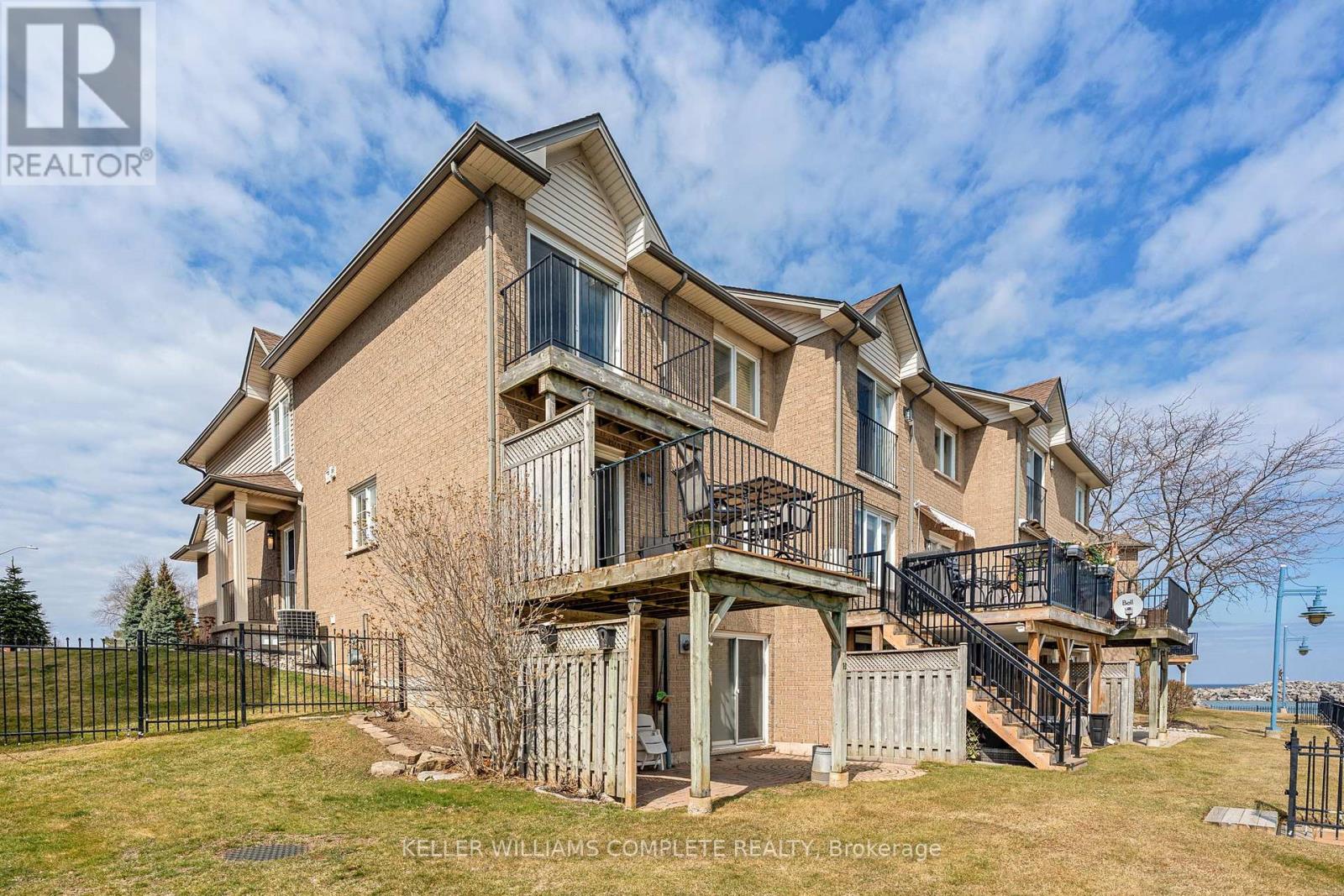 #10 85 EDGEWATER DRIVE - 39