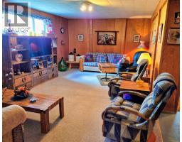 Foyer - 4771 Burns Avenue, Canal Flats, BC V0B1B0 Photo 12