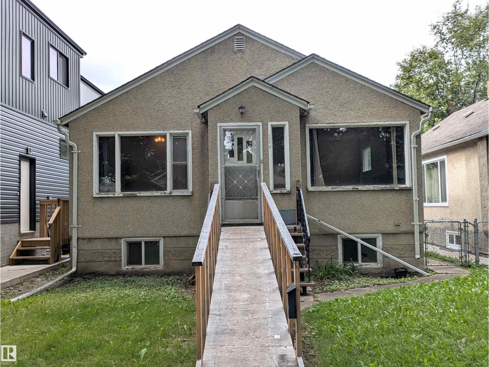 11412 85 ST NW, Edmonton, Alberta, T5B3C9