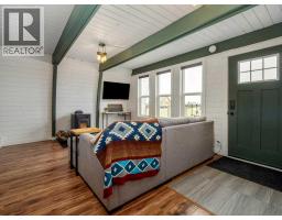 35 Mount Vista Drive, Hill Spring, AB T0K1E0 Photo 9