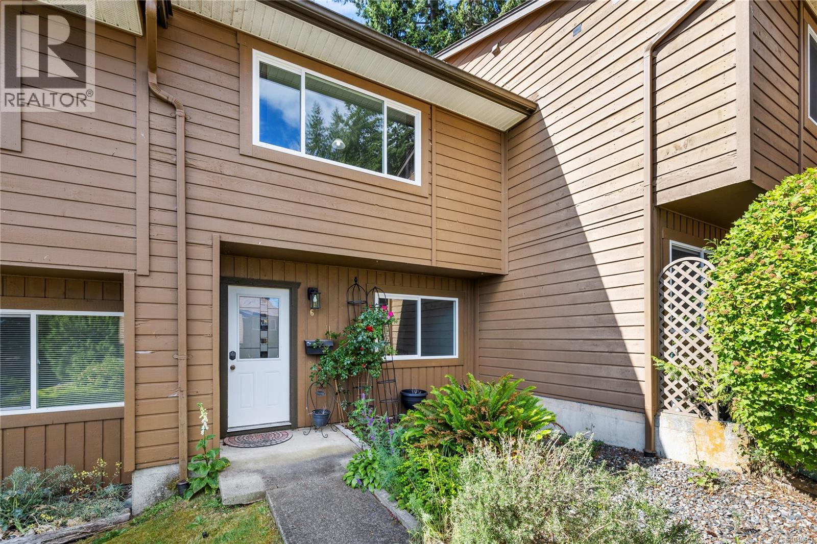 #6 855 Howard Ave - 1