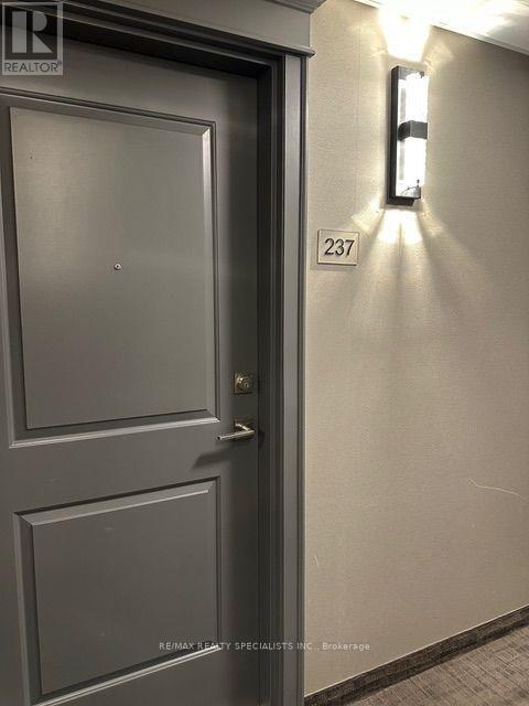 237 - 5010 CORPORATE DRIVE, Burlington (Uptown) — photo 4