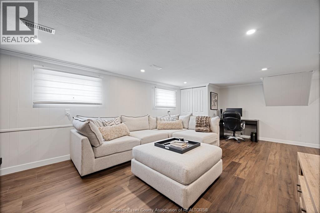 945 LAURIER - 27