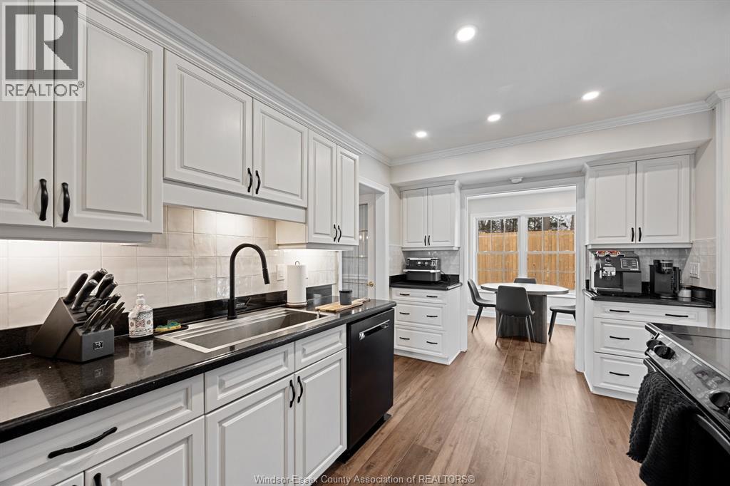 945 LAURIER - 8