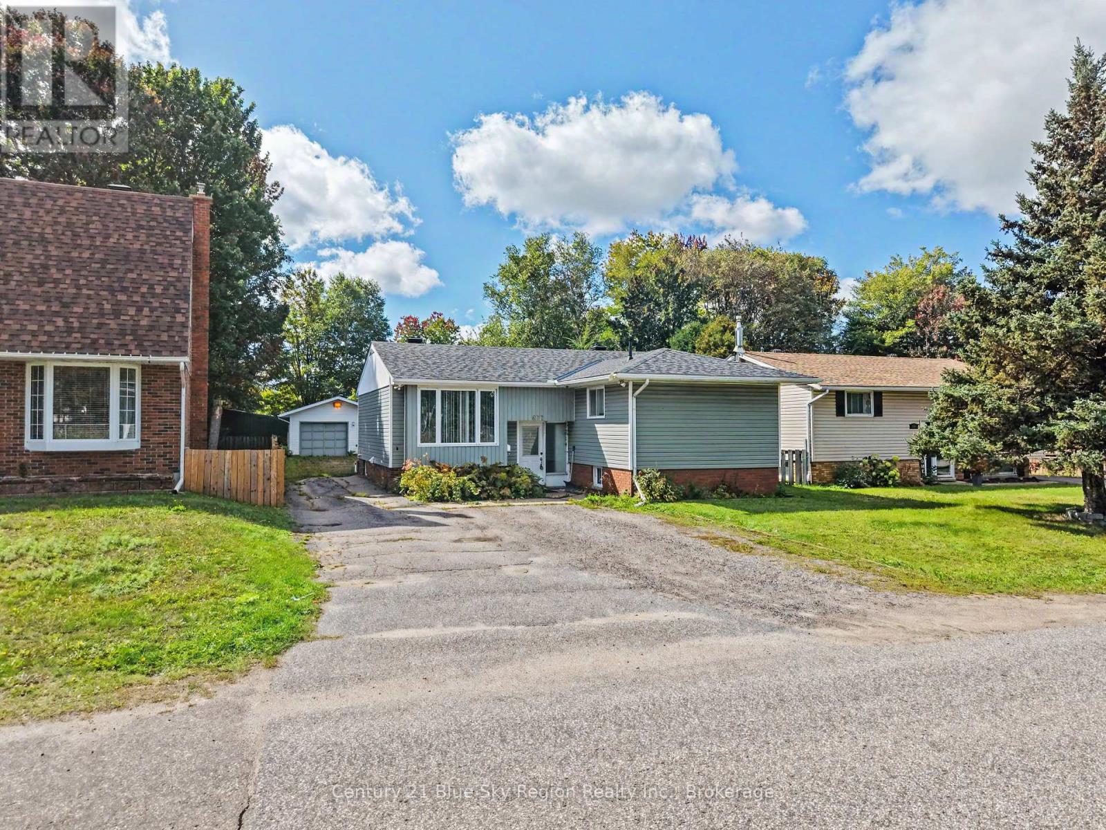 677 TACKABERRY DRIVE, North Bay (West End) — photo 2