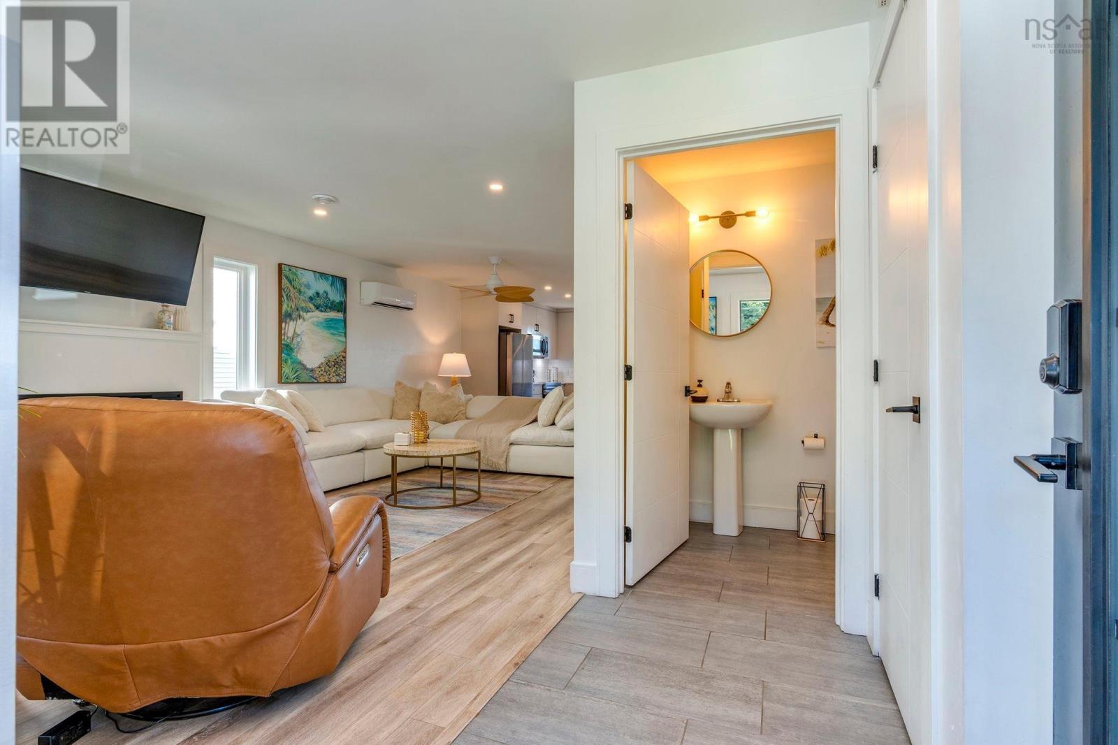 588A Herring Cove Road, Halifax — photo 3