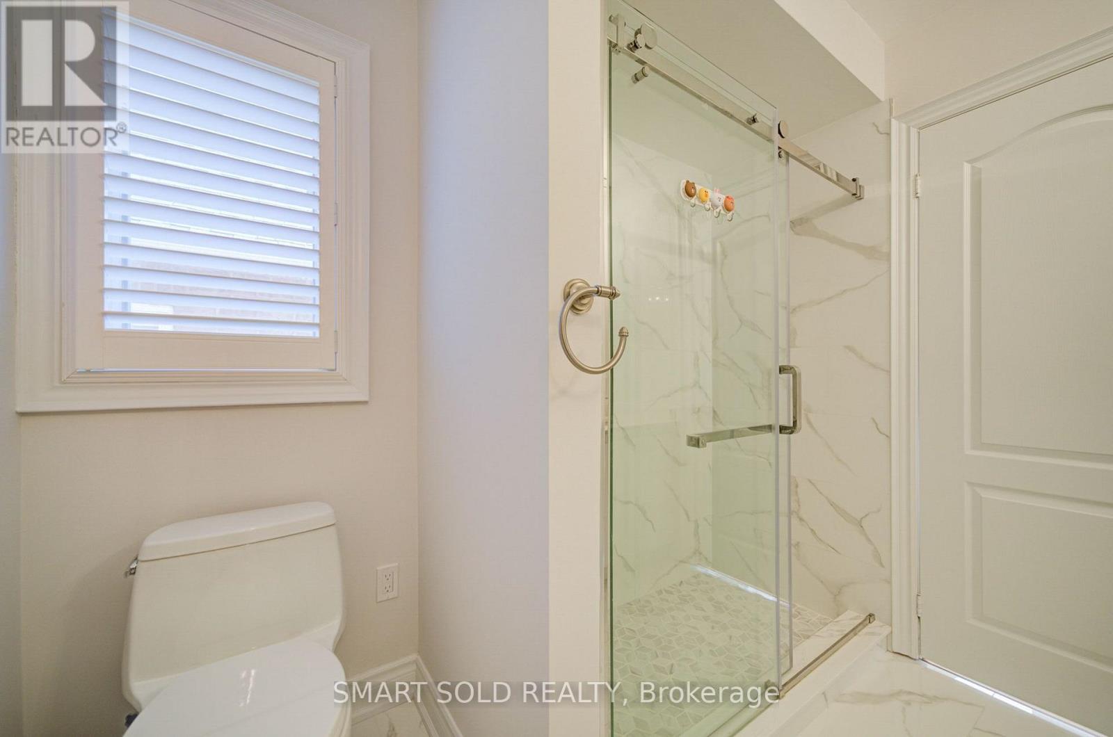 61 ALADDIN CRESCENT - Image 38
