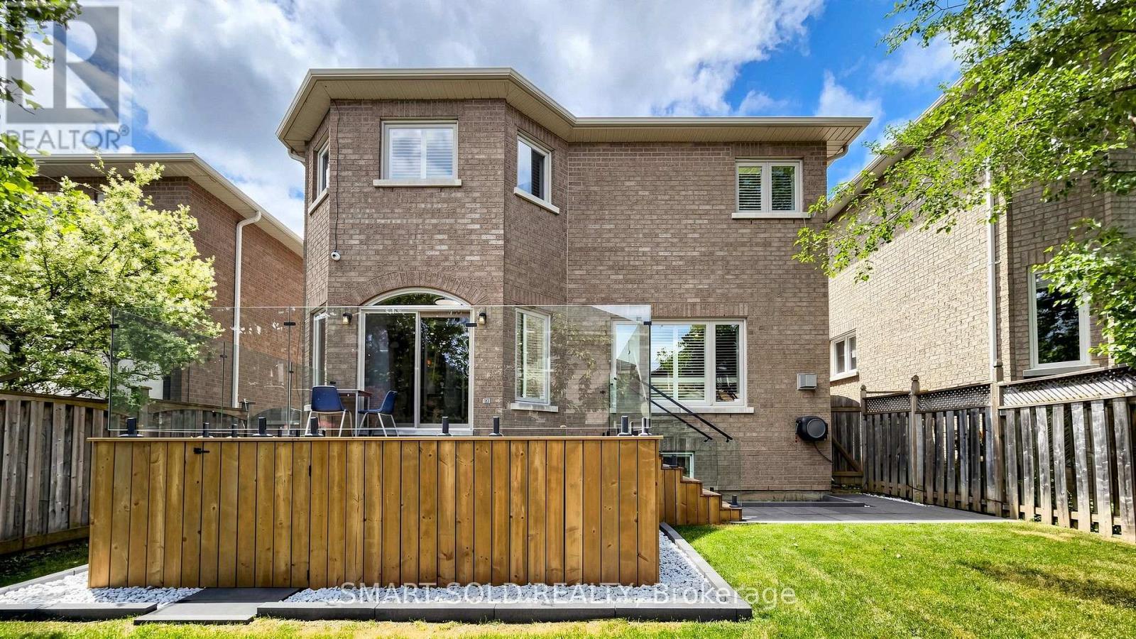 61 ALADDIN CRESCENT - 47