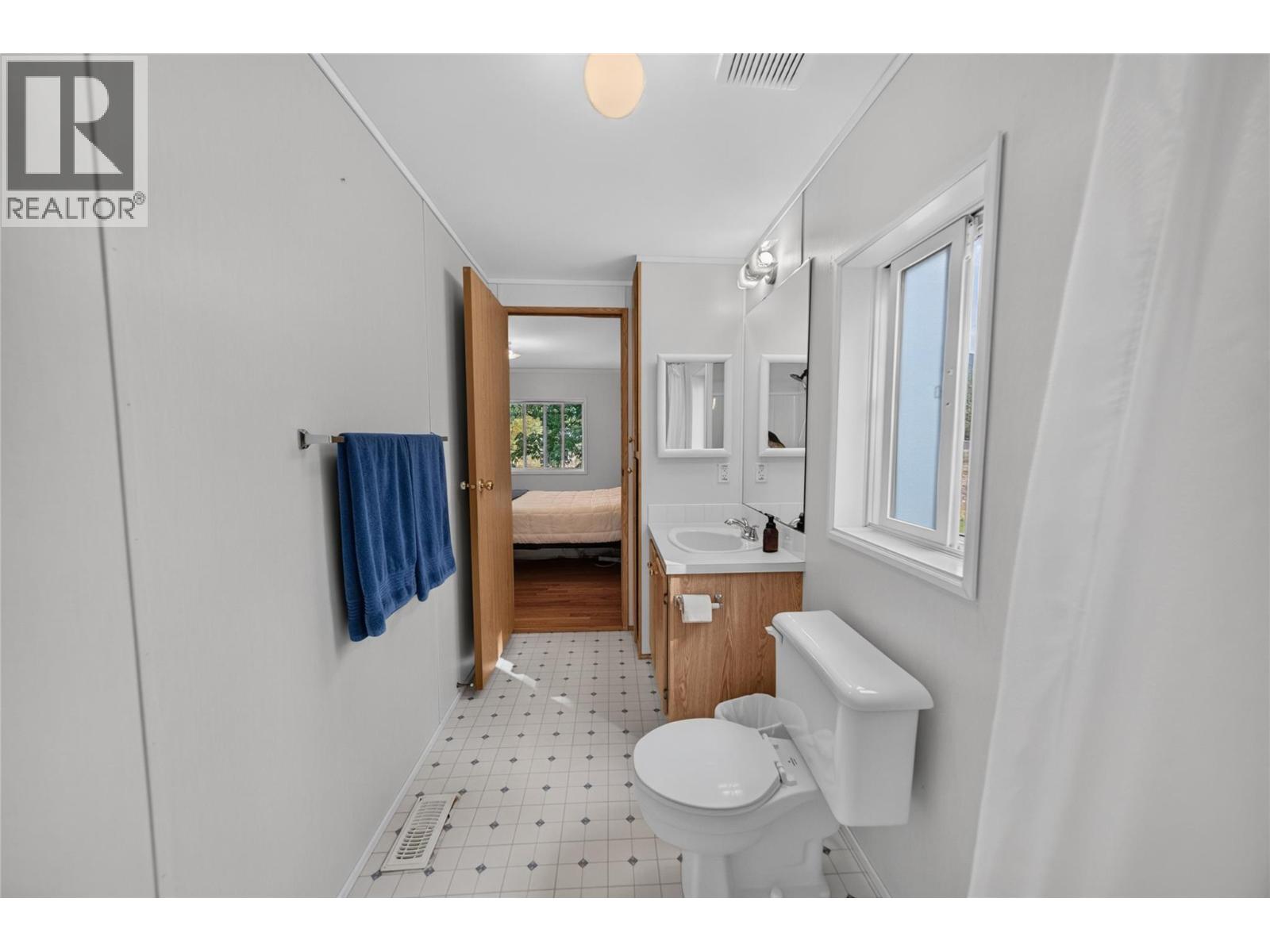 242 Hartley Street - 25
