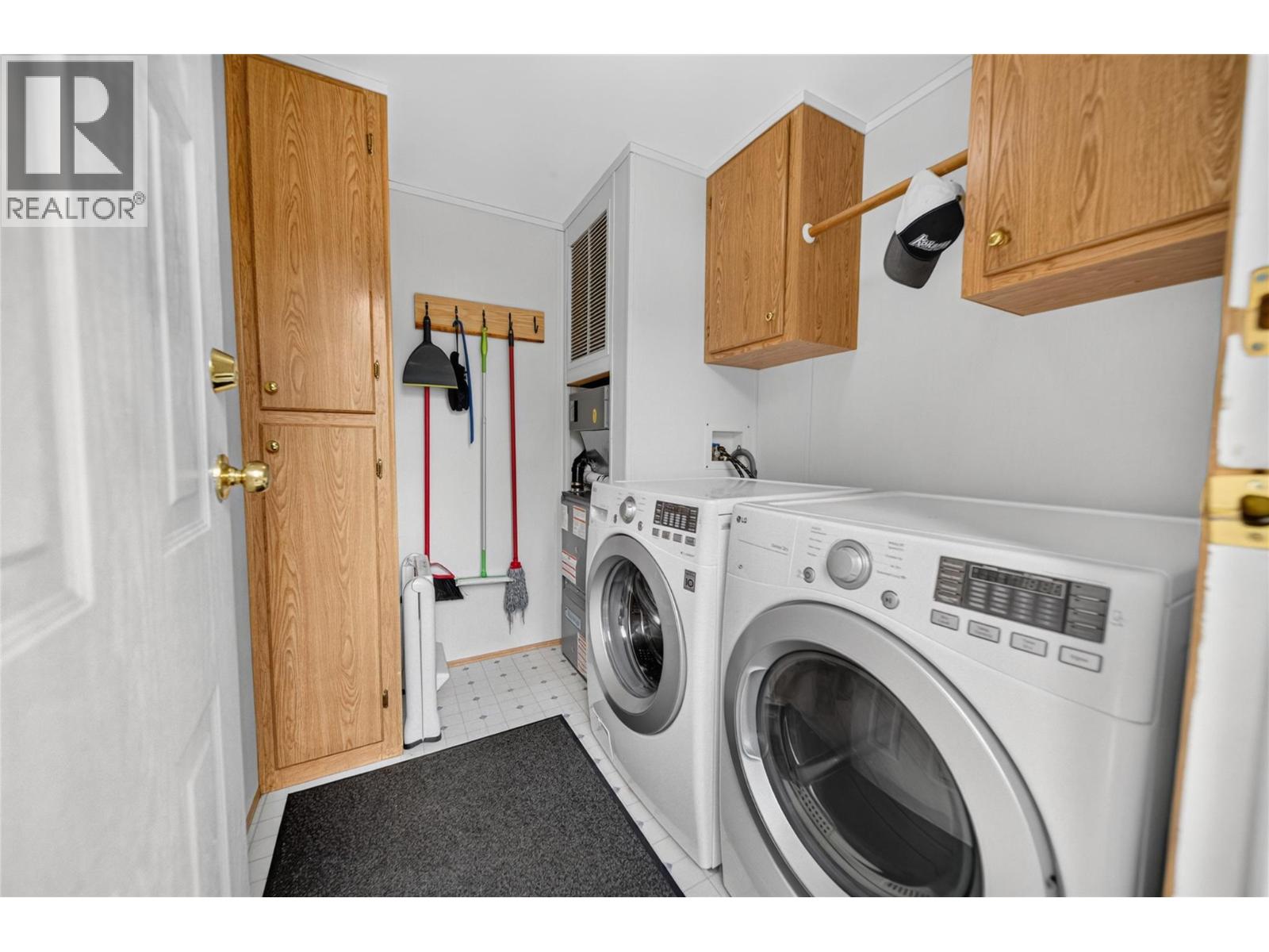 242 Hartley Street - 30