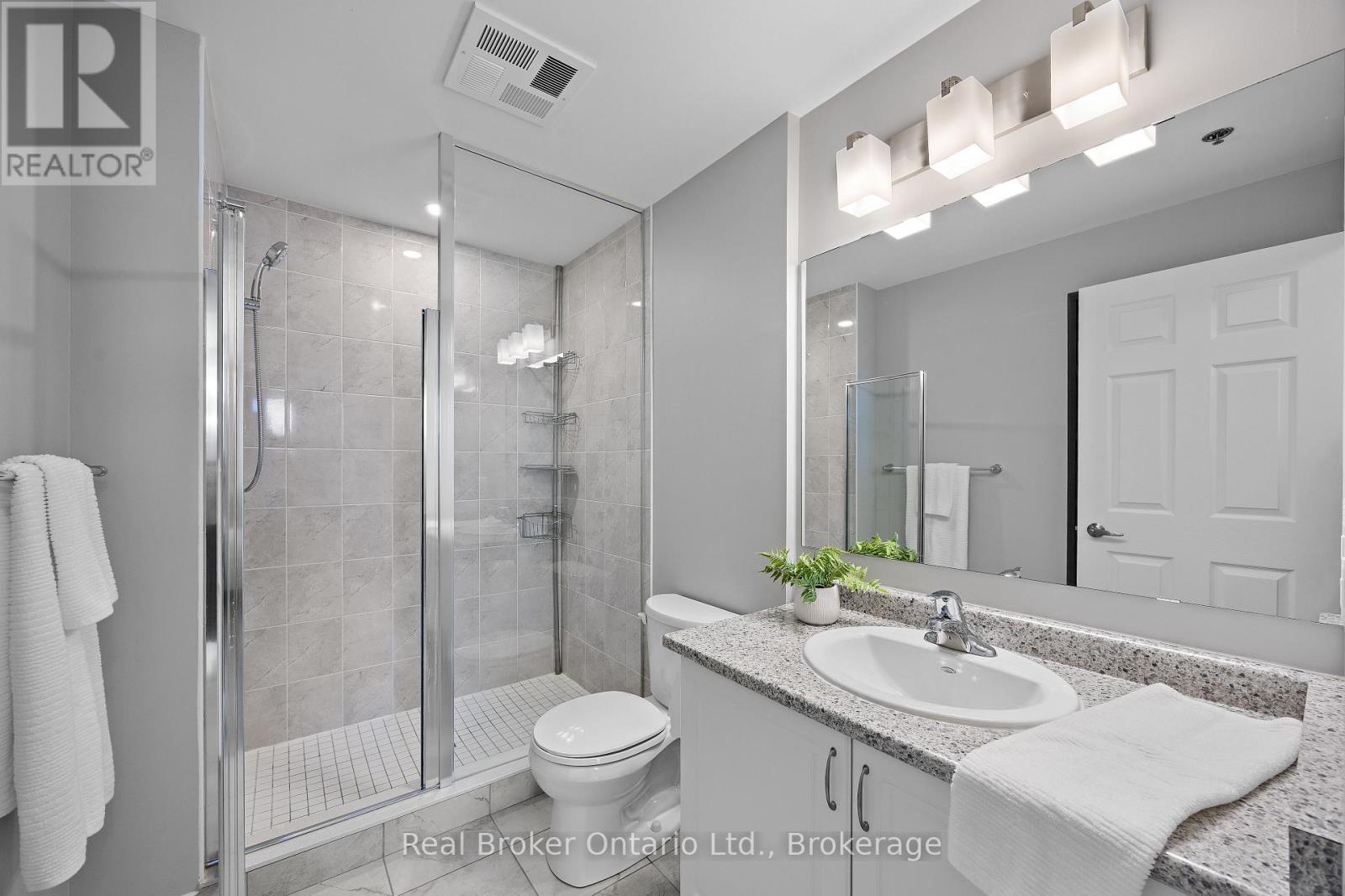 216- 21 Brookhouse Drive, Clarington, ON photo 21