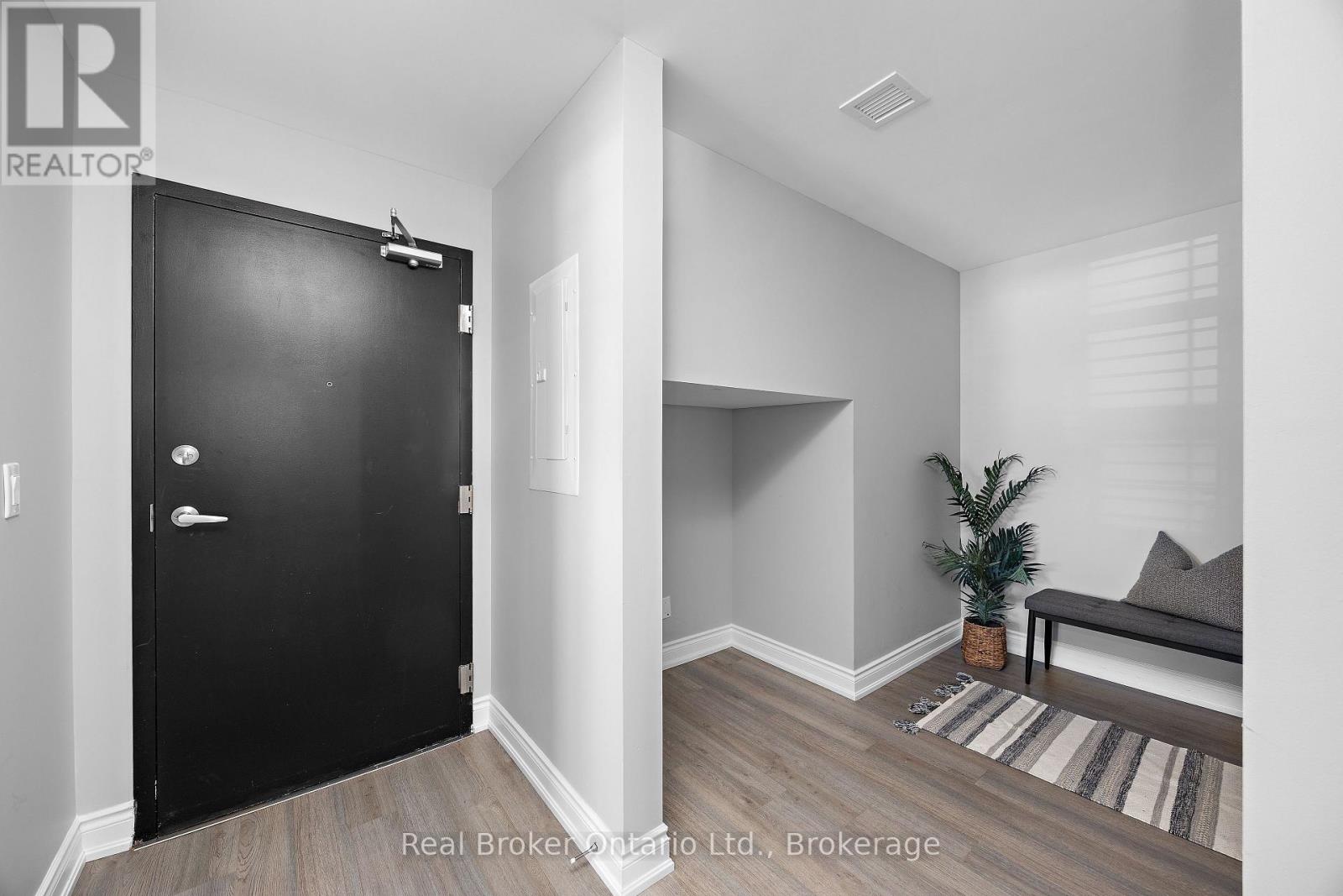 216 - 21 BROOKHOUSE DRIVE, Clarington (Newcastle) — photo 6