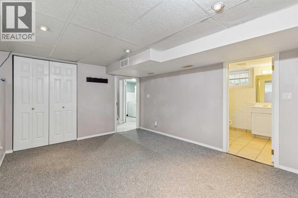 415 51 Avenue SW - 15
