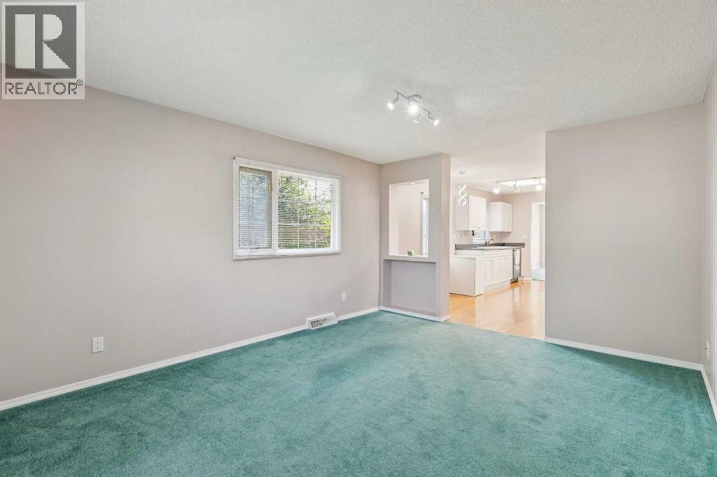 415 51 Avenue SW - 5