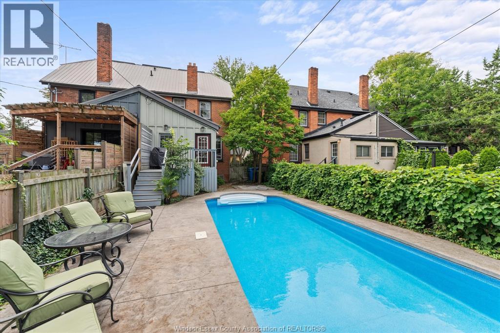 786 Monmouth - 25