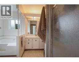 649 Lee Road Unit# 1,2,3, Tappen, BC V0E2X0 Photo 18