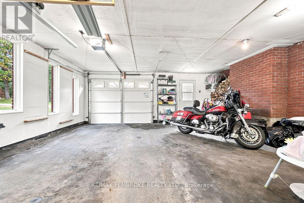 13 SUNSET CRESCENT - Image 26