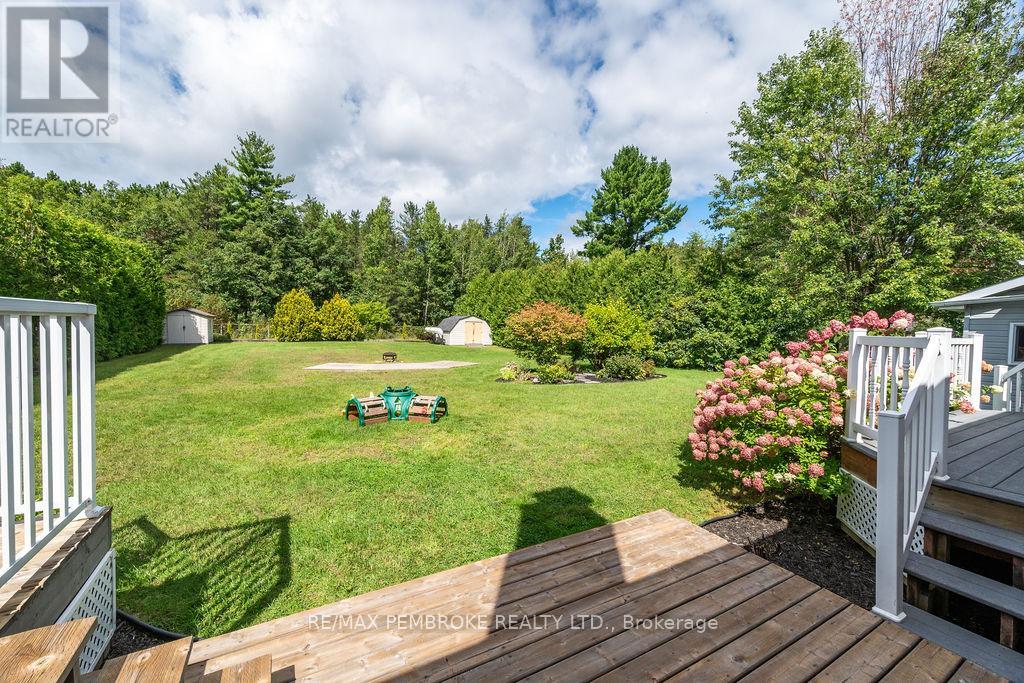 13 SUNSET CRESCENT - Image 32