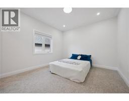 552 Nathalie Crescent, Kitchener, ON N2E0H9 Photo 32