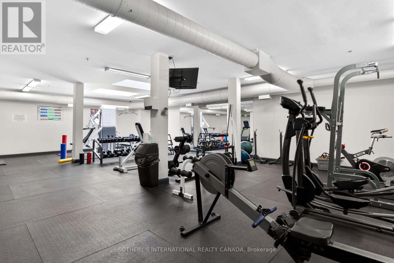#208 993 QUEEN STREET W - 36
