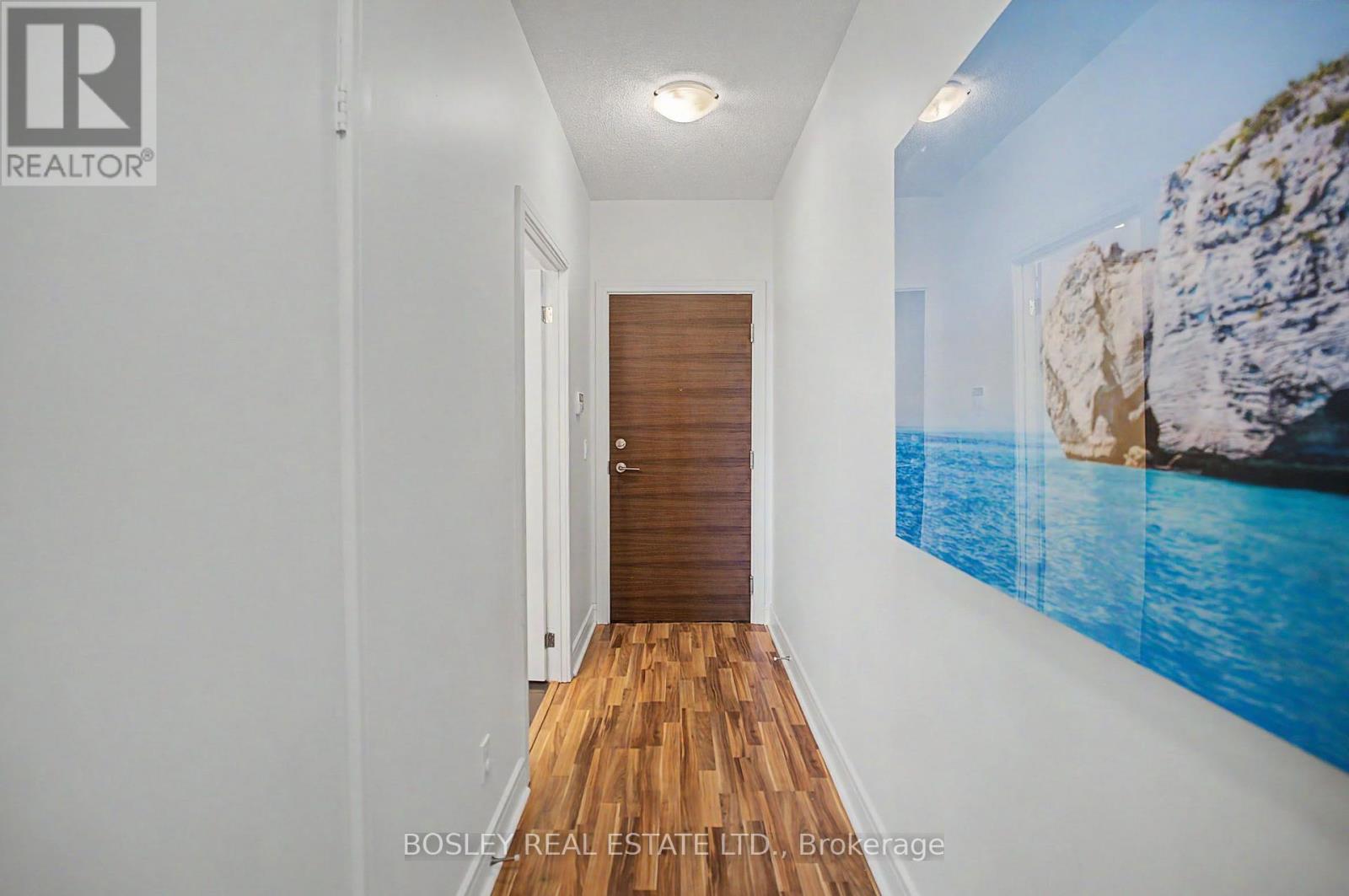 #125 35 BRIAN PECK CRESCENT - 13