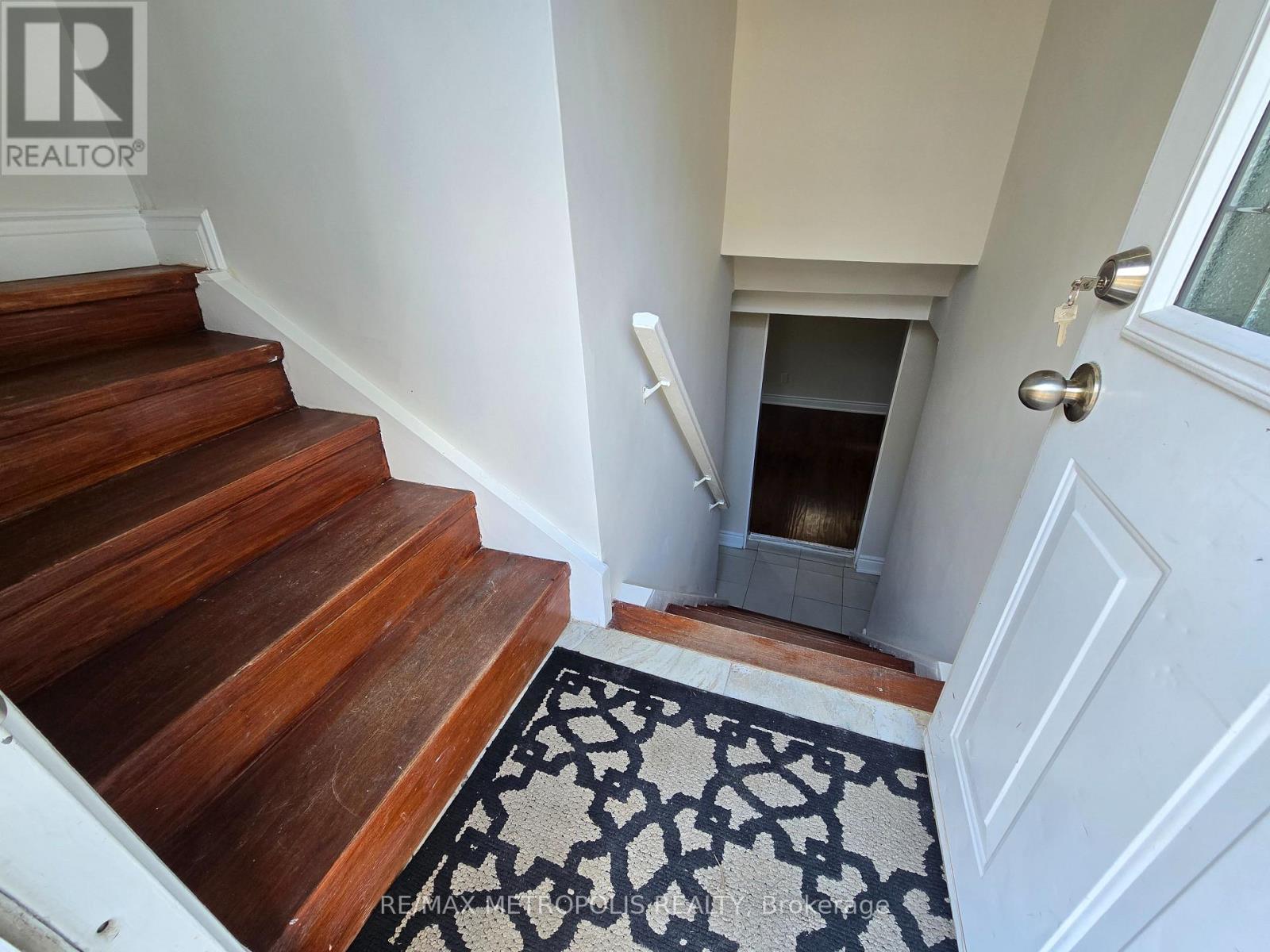 BSMT - 238 TORONTO AVENUE, Oshawa (Central) — photo 2