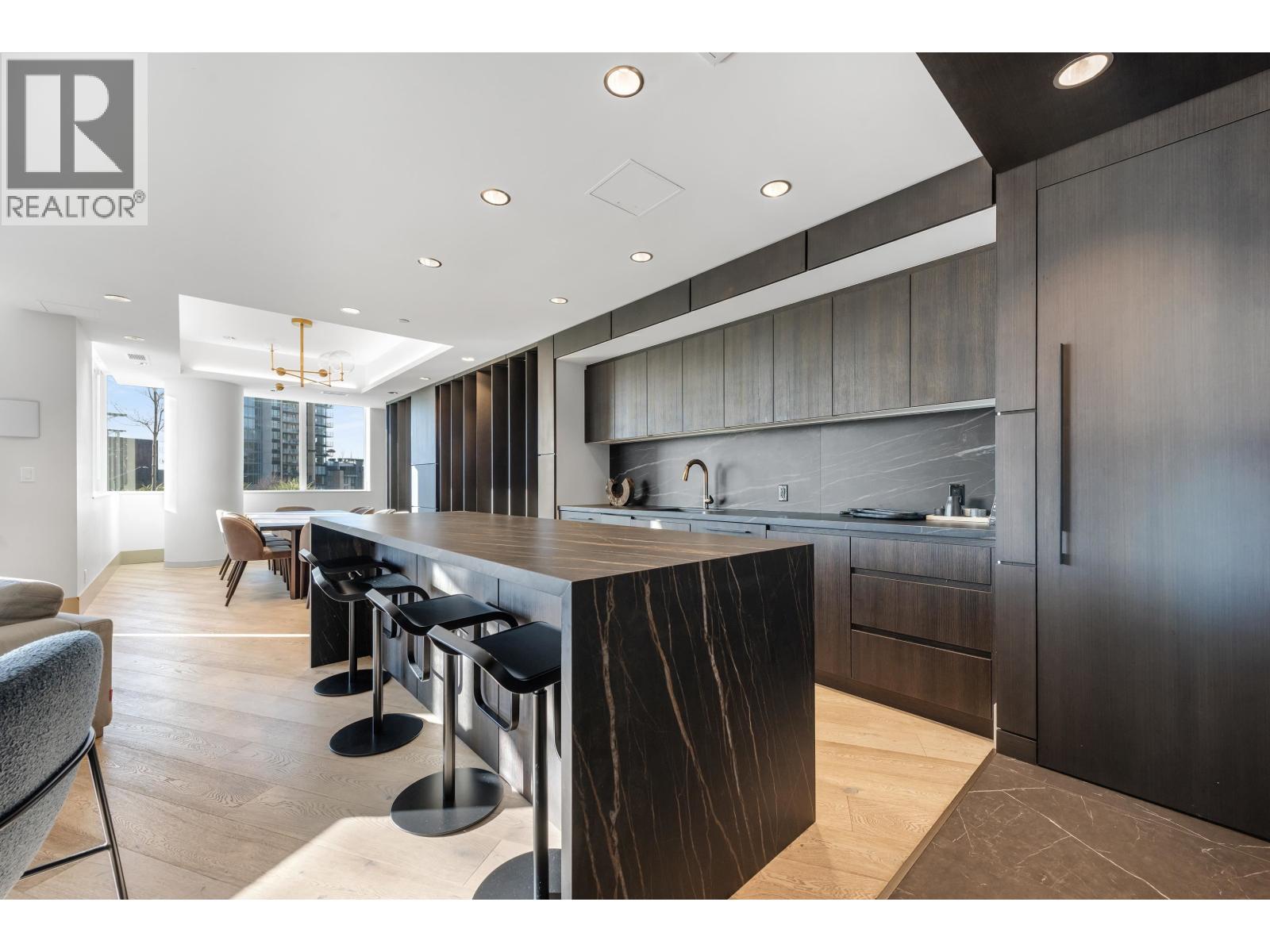 603 1500 FERN STREET, North Vancouver