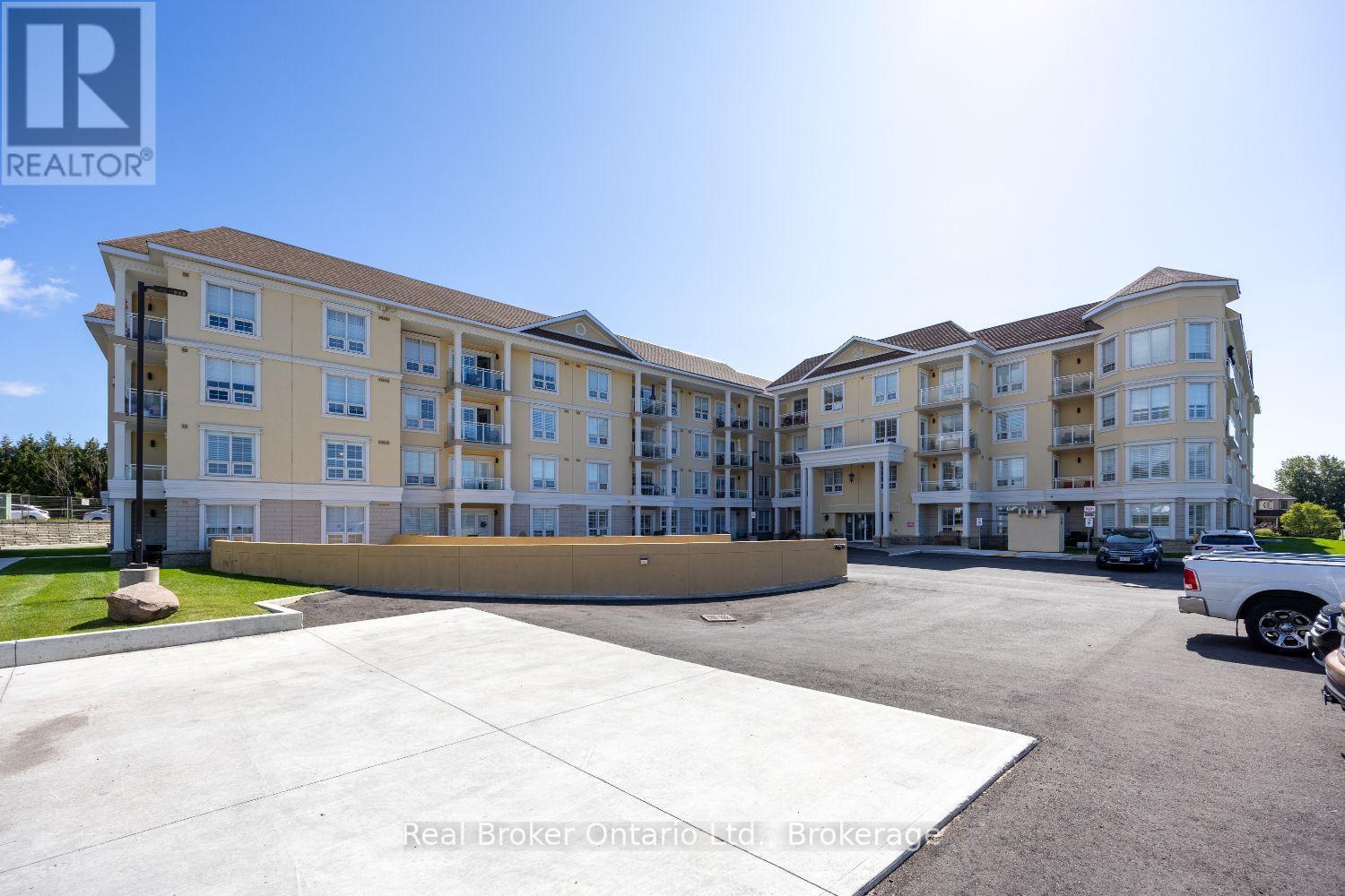 216 - 21 BROOKHOUSE DRIVE, Clarington (Newcastle) — photo 2