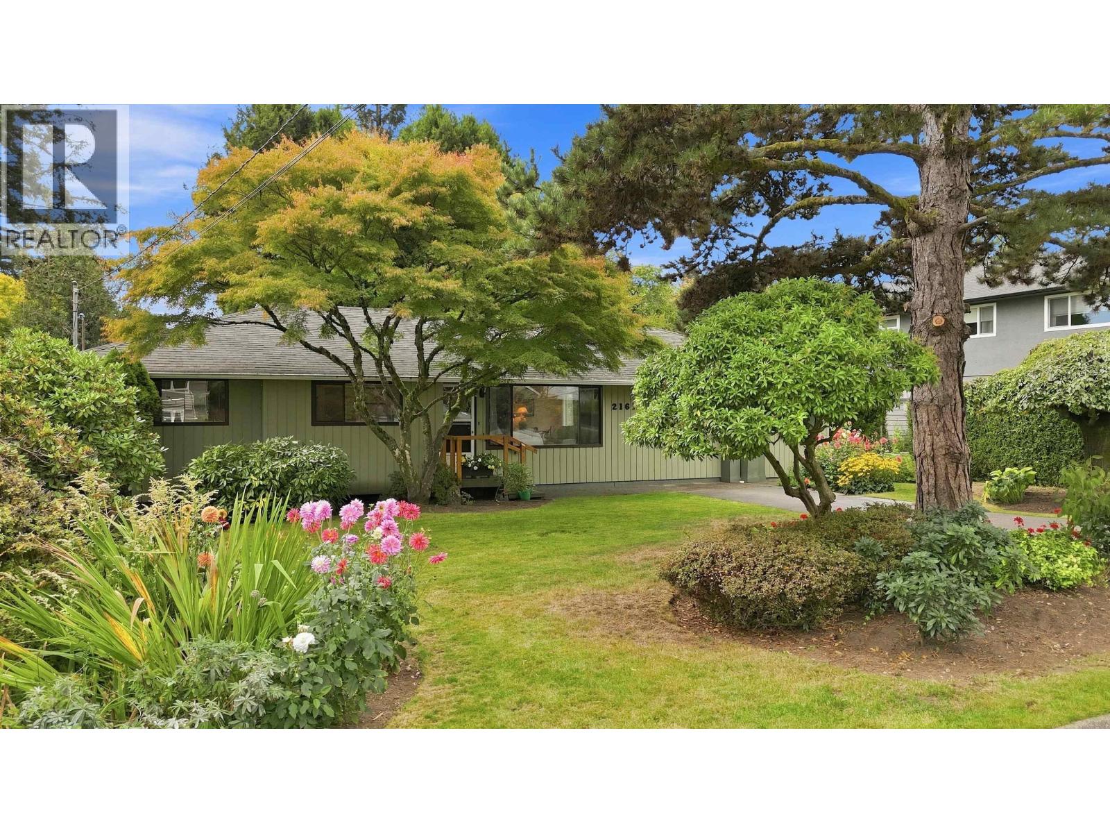 2161 FLORALYNN CRESCENT, North Vancouver