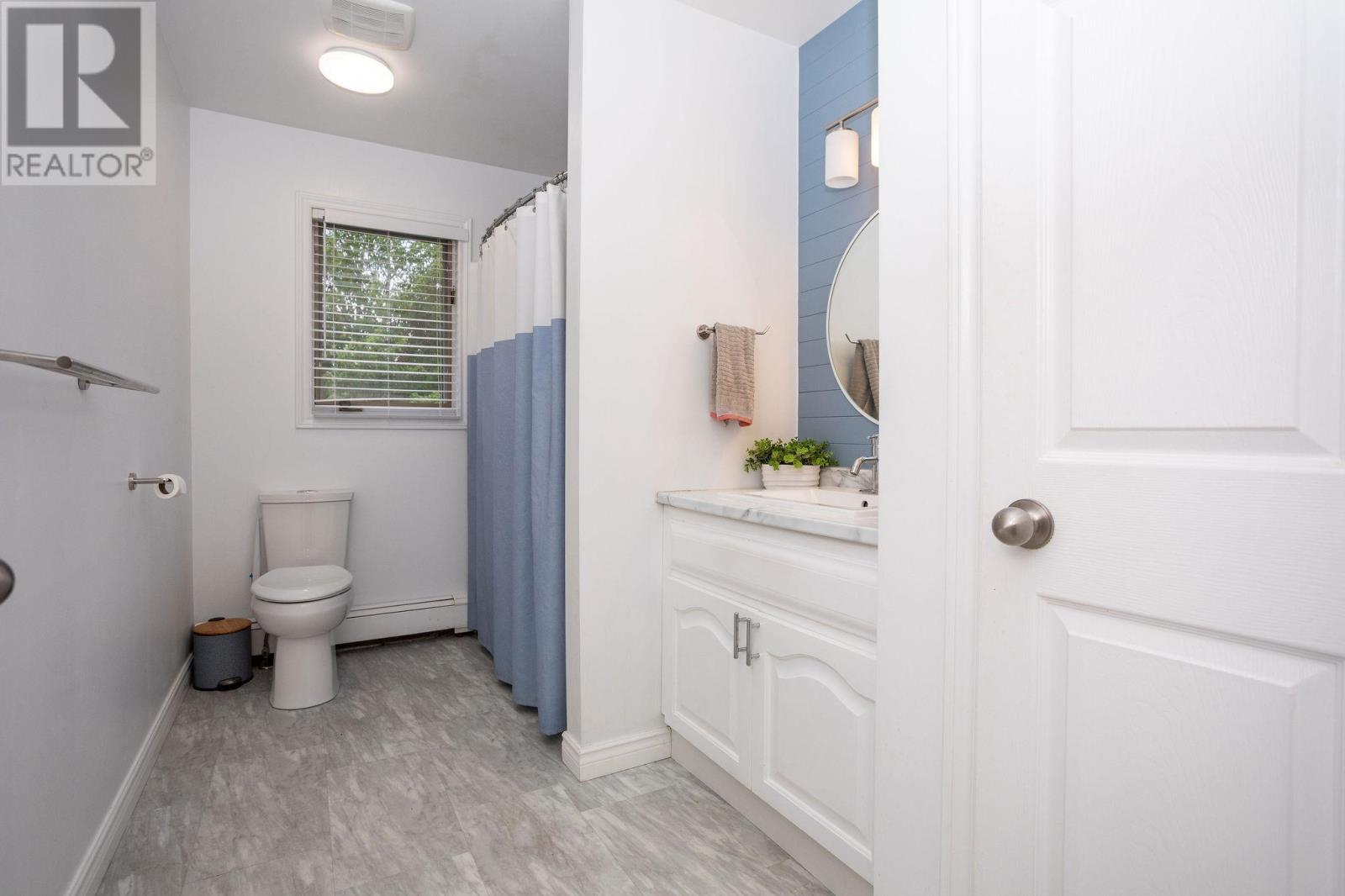 17 APTOS Drive - 17