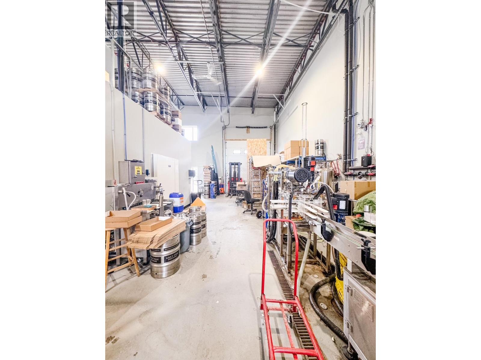 105 310 Hiram Walker Court, Kelowna