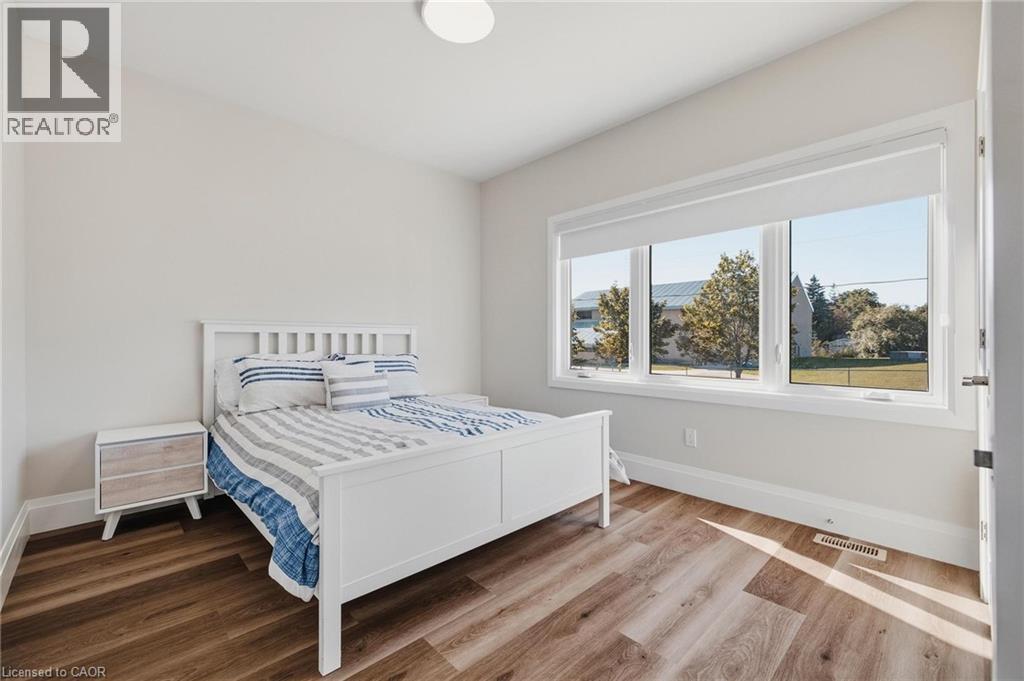 278 S GROSVENOR Street S, Southampton — photo 8