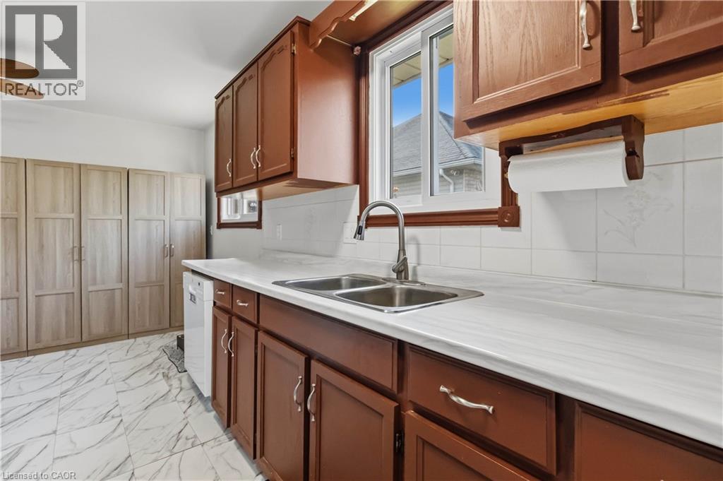 47 ABELES Avenue - 12