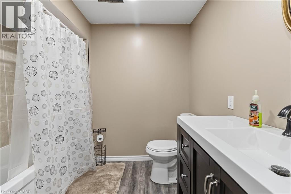 47 ABELES Avenue - 34