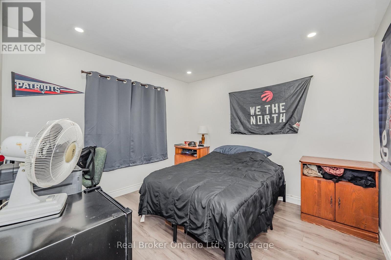 112 VICTORIA ROAD N - Image 14