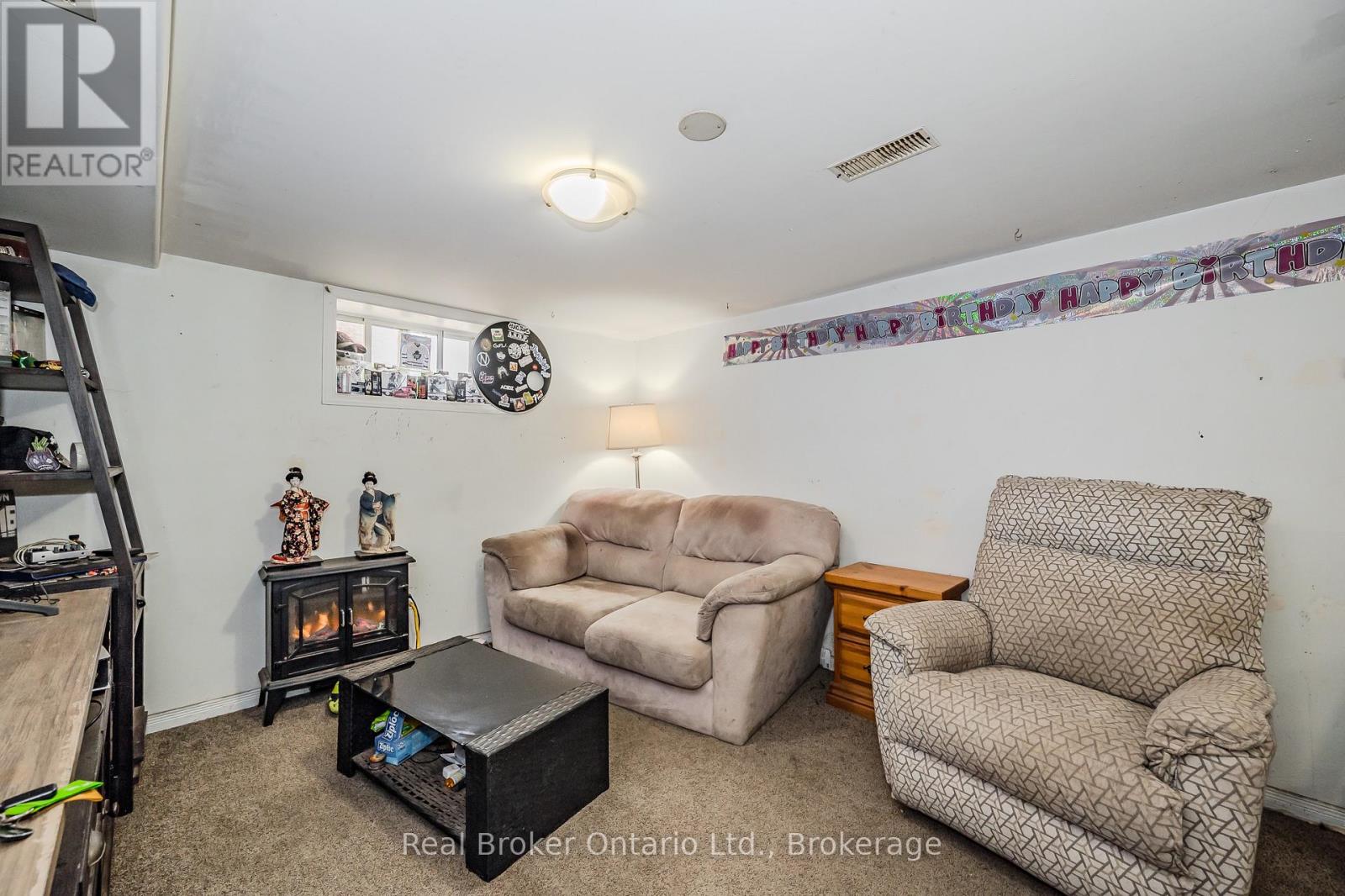 112 VICTORIA ROAD N - Image 20