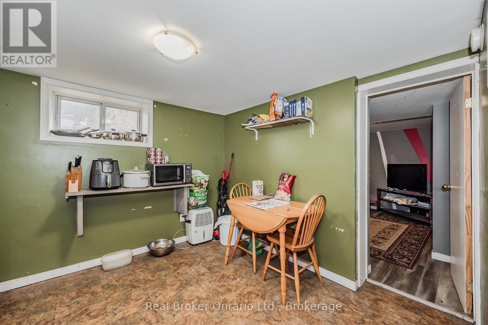112 VICTORIA ROAD N - Image 22