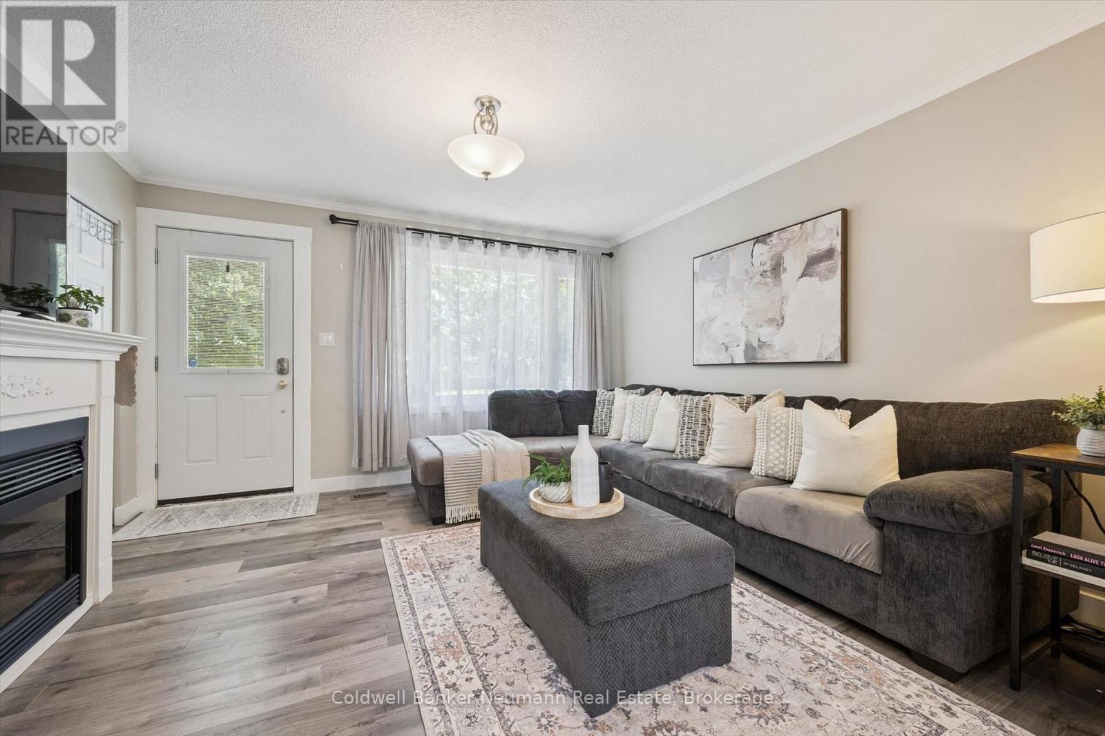16 ARGYLE DRIVE, Guelph (Dovercliffe Park/Old University) — photo 6