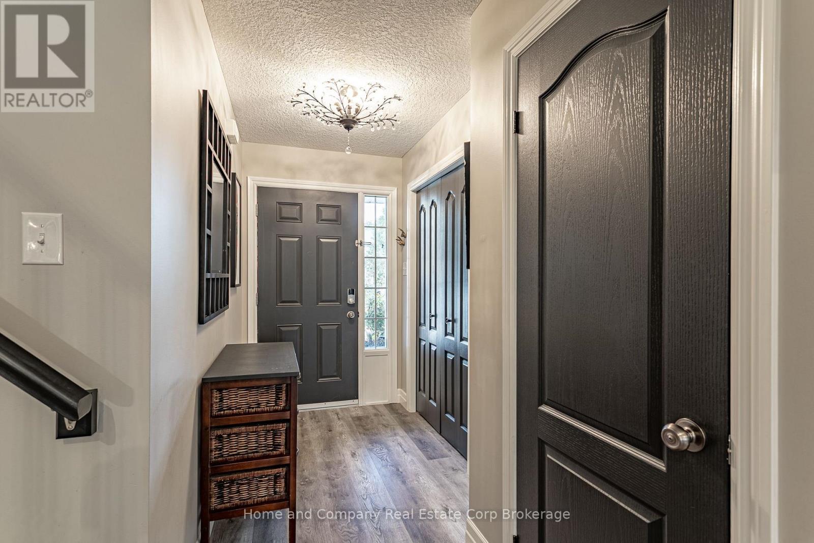 286 RAILWAY AVENUE, Stratford — photo 5