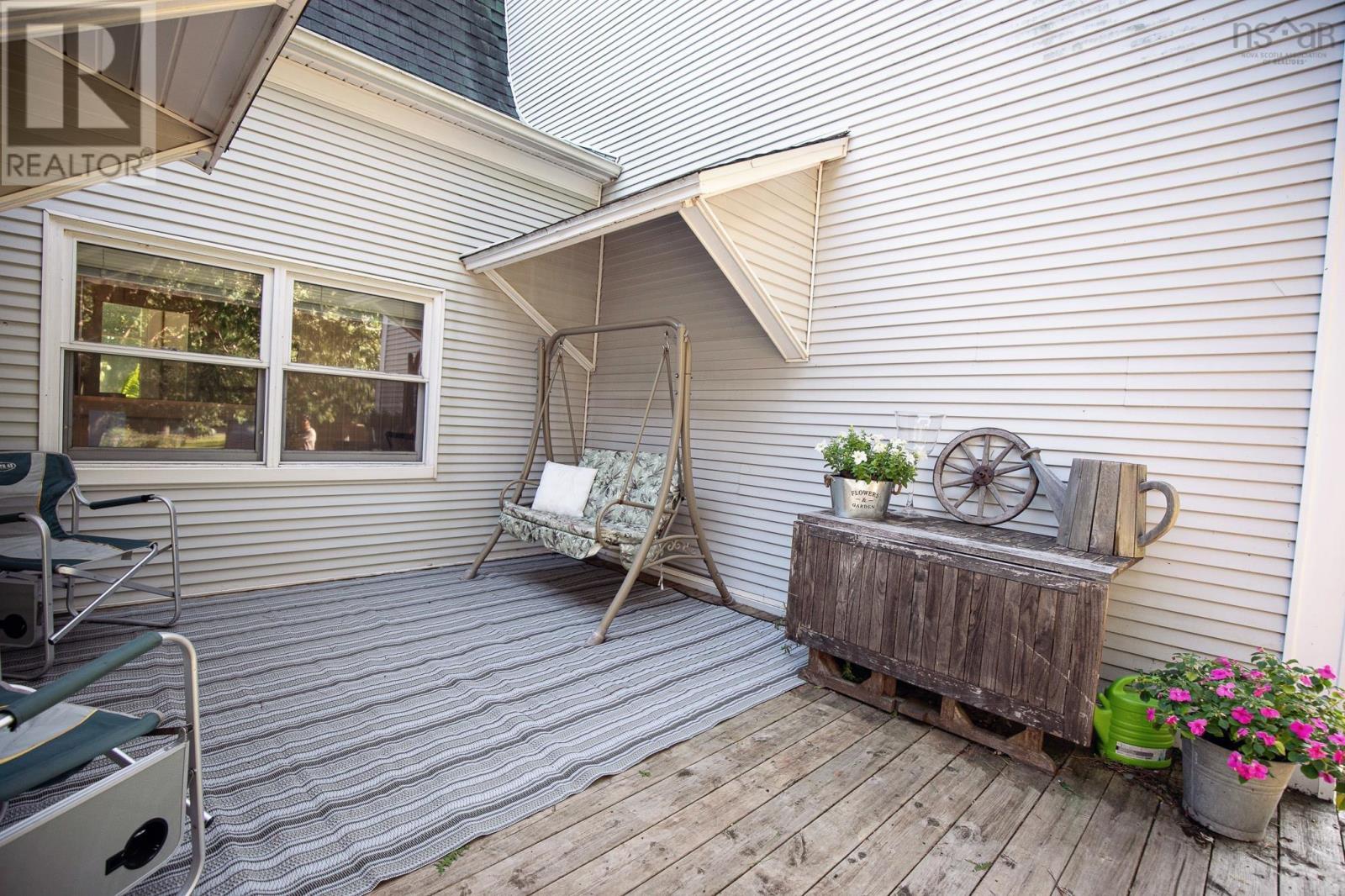 4747 Canaan Road, Southampton — photo 5