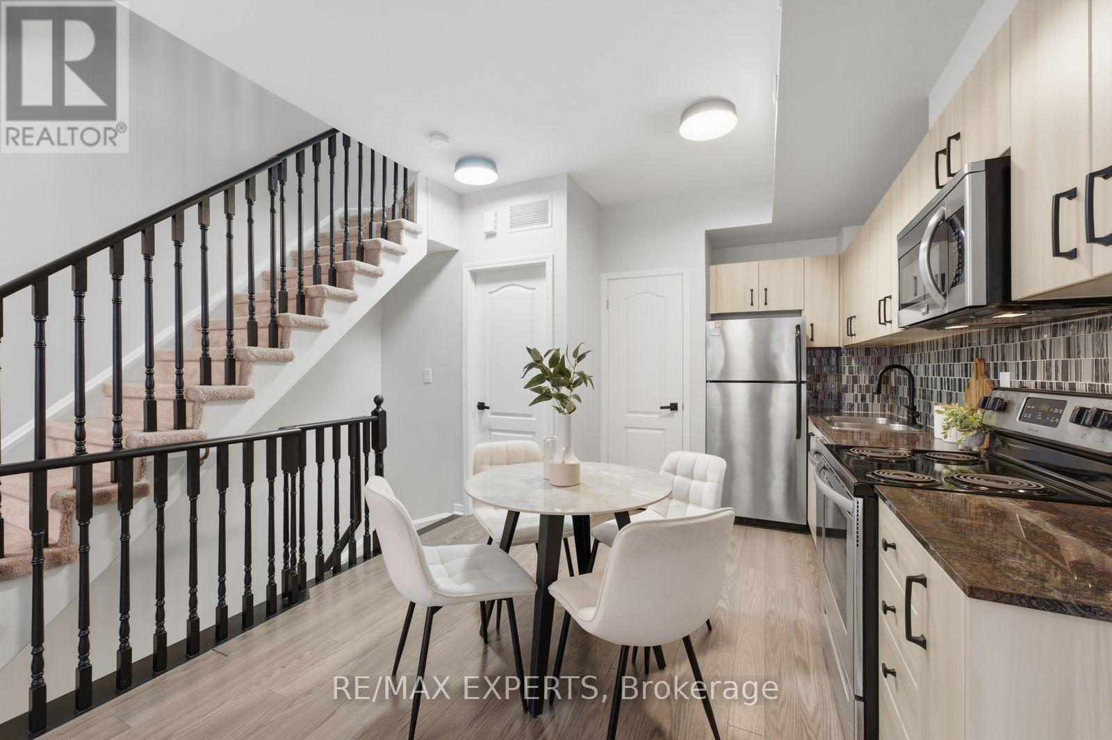 46 - 68 WINSTON PARK BOULEVARD, Toronto (Downsview-Roding-CFB) — photo 9