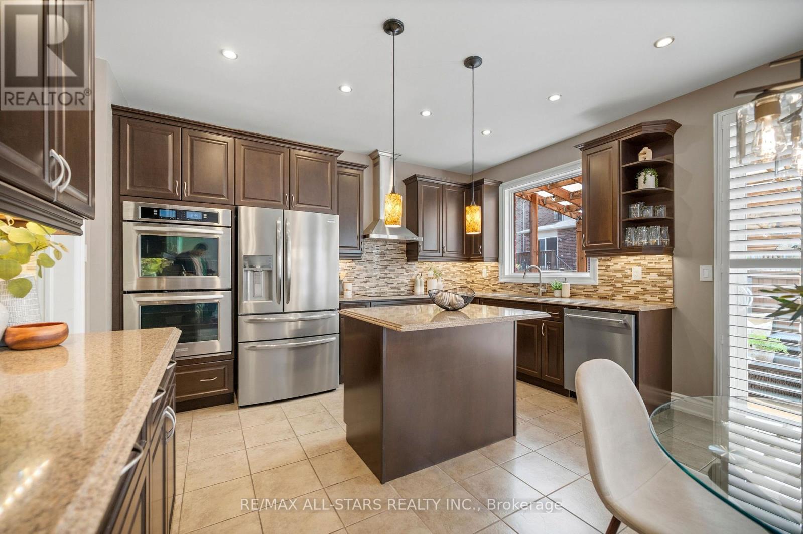 331 INMAN HEIGHTS - Image 20