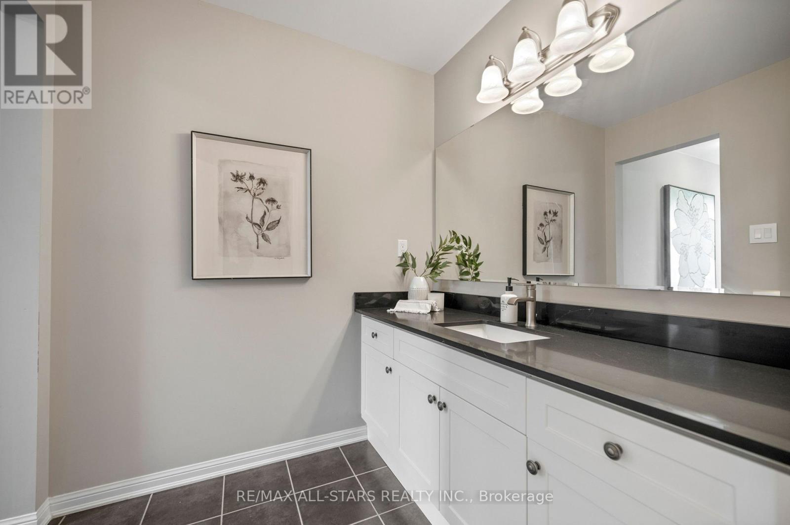 331 INMAN HEIGHTS - Image 39
