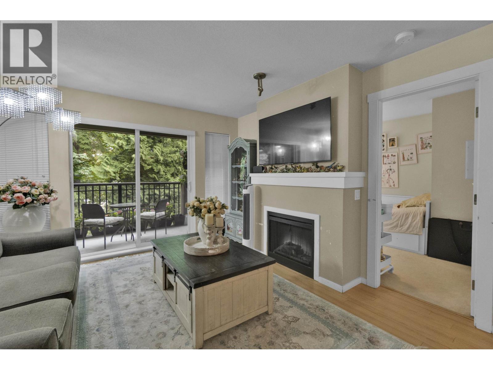 306 9283 GOVERNMENT ROAD, Burnaby — photo 2
