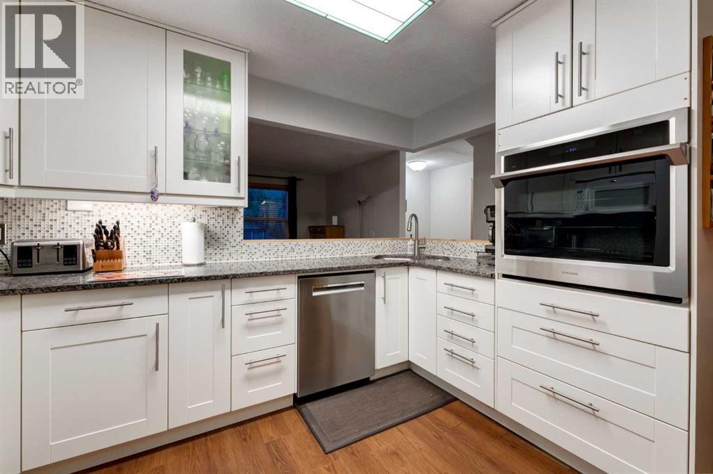380 Shawcliffe Circle SW, Calgary — photo 5