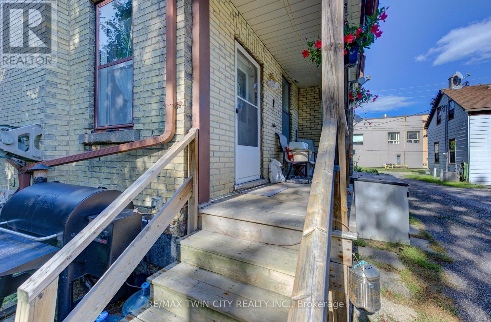 246 JACOB STREET - 36